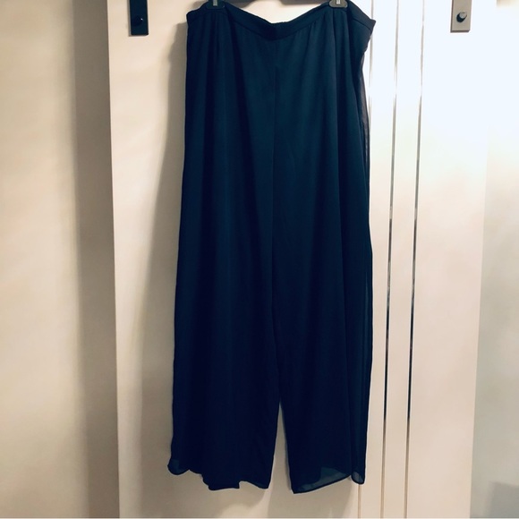 Plus Size 2X Two piece Navy Chiffon Embellished Pant Suit Formal Evening Party - Picture 11 of 14